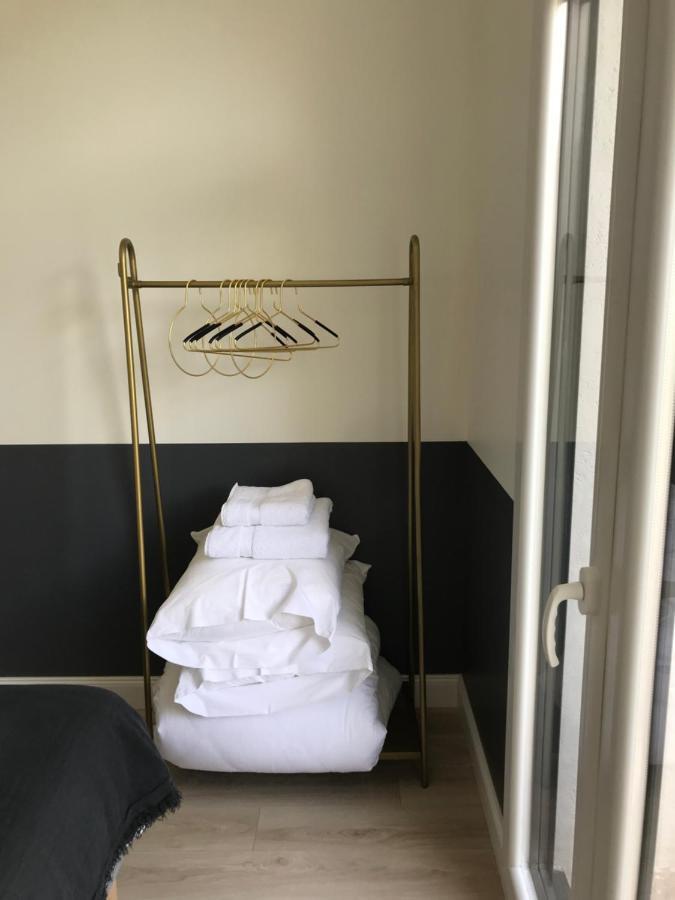 ホテル Domaine De Selhac フロンティニャン エクステリア 写真